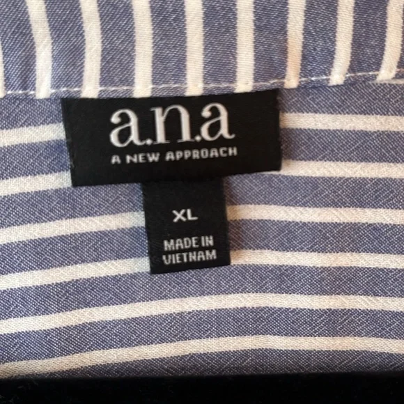 Striped Blouse - Picture 2 of 6